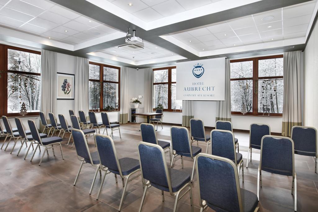 Hotel Aubrecht Country Spa Resort Пшечлево Екстер'єр фото