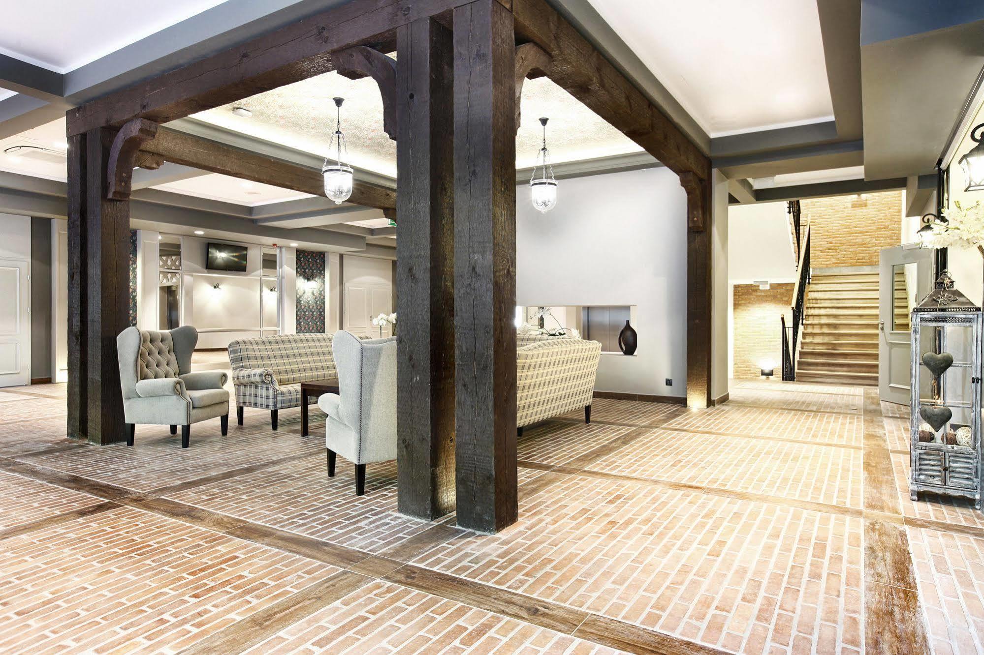 Hotel Aubrecht Country Spa Resort Пшечлево Екстер'єр фото